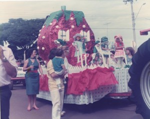 1986 - Desfile Festa do Peão 17